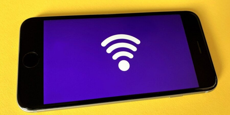 Не вимикайте Wi-Fi. П’ять причин, чому ніколи не потрібно відключати інтернет на смартфоні
