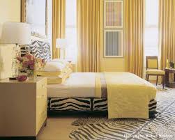 светло-желтая спальня