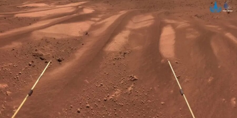 Здійснилося. Китайський марсохід знайшов докази існування рідкої води на Марсі
